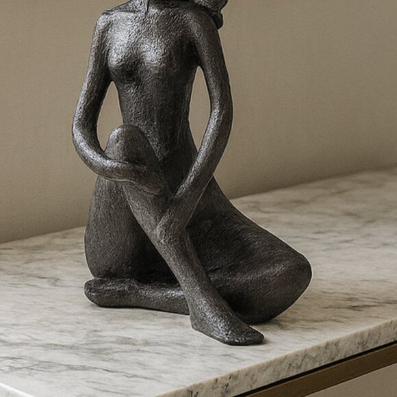NWT Mikasa Textured High End Sitting Lady Sculpture Figurine - Picture 3 of 8